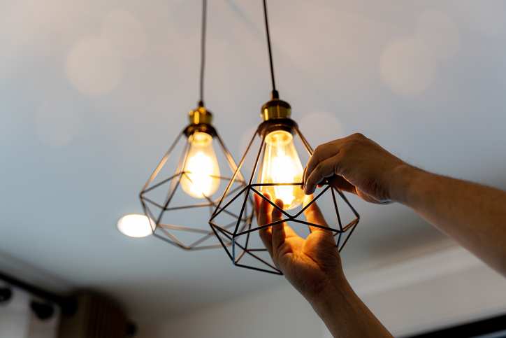Energy efficient light bulb fitting